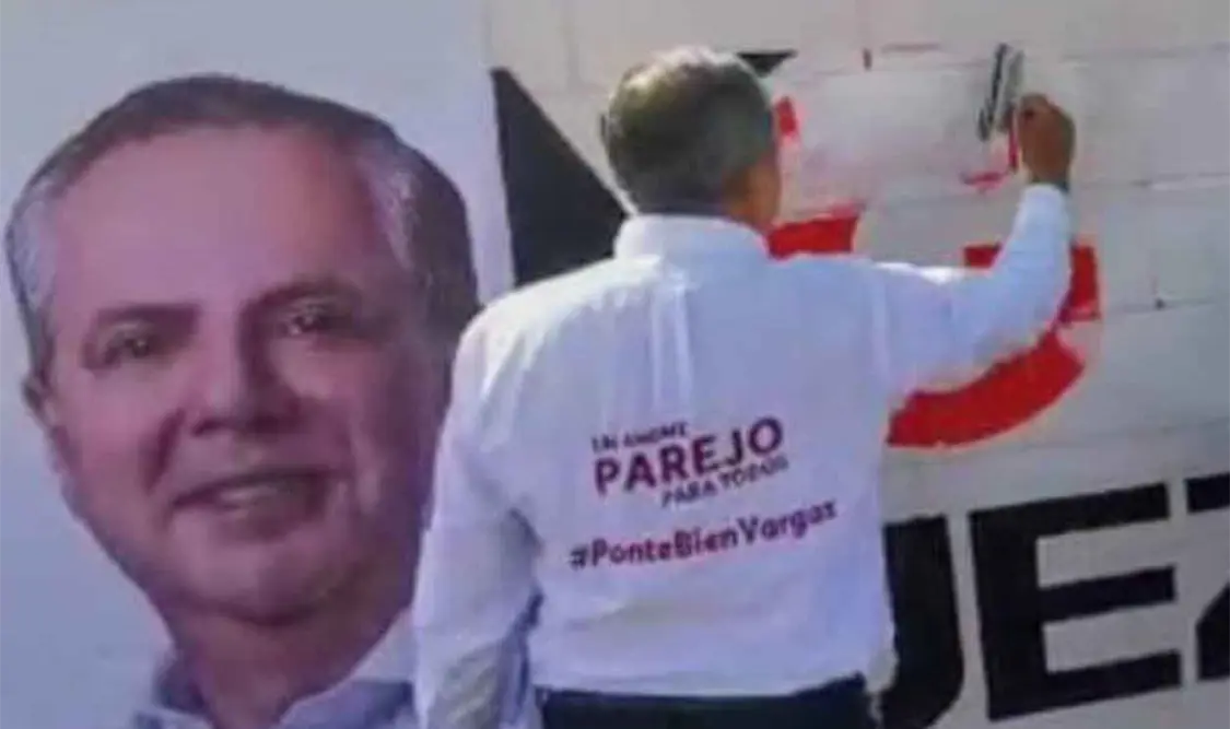 Candidato borra propaganda de contrincante