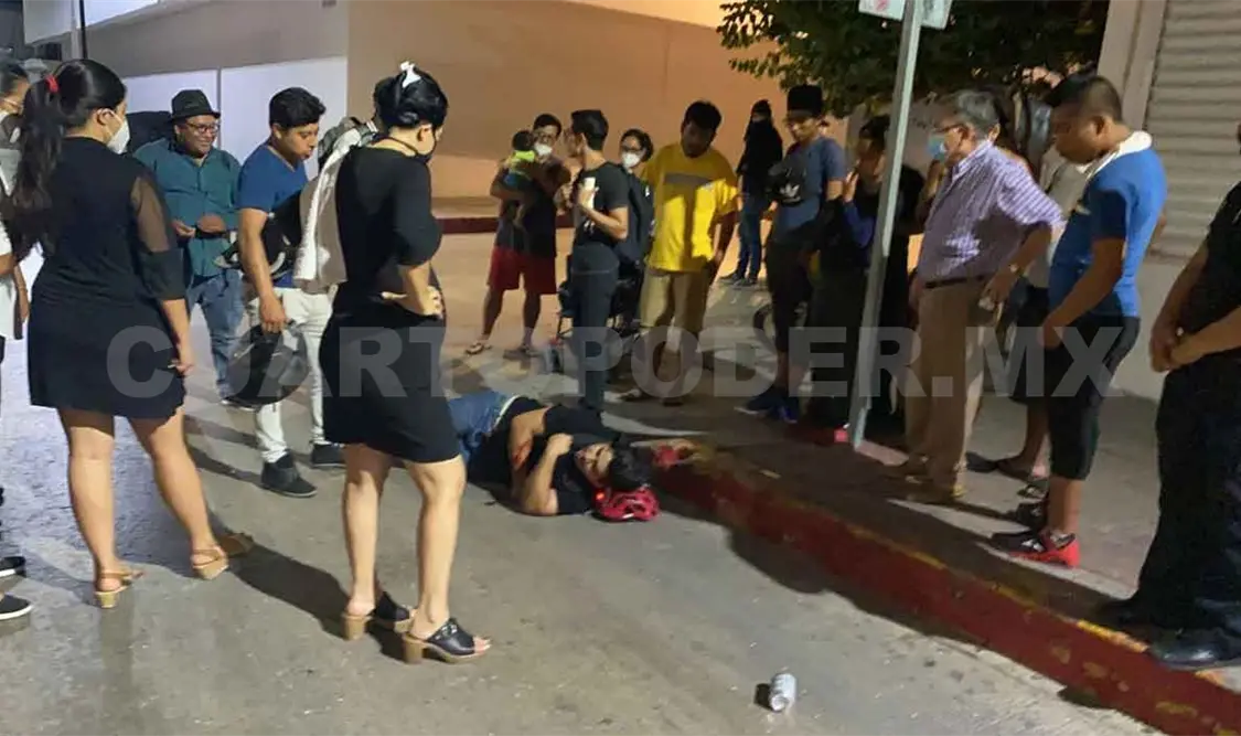 Joven ciclista es arrollado por un taxi que logró huir