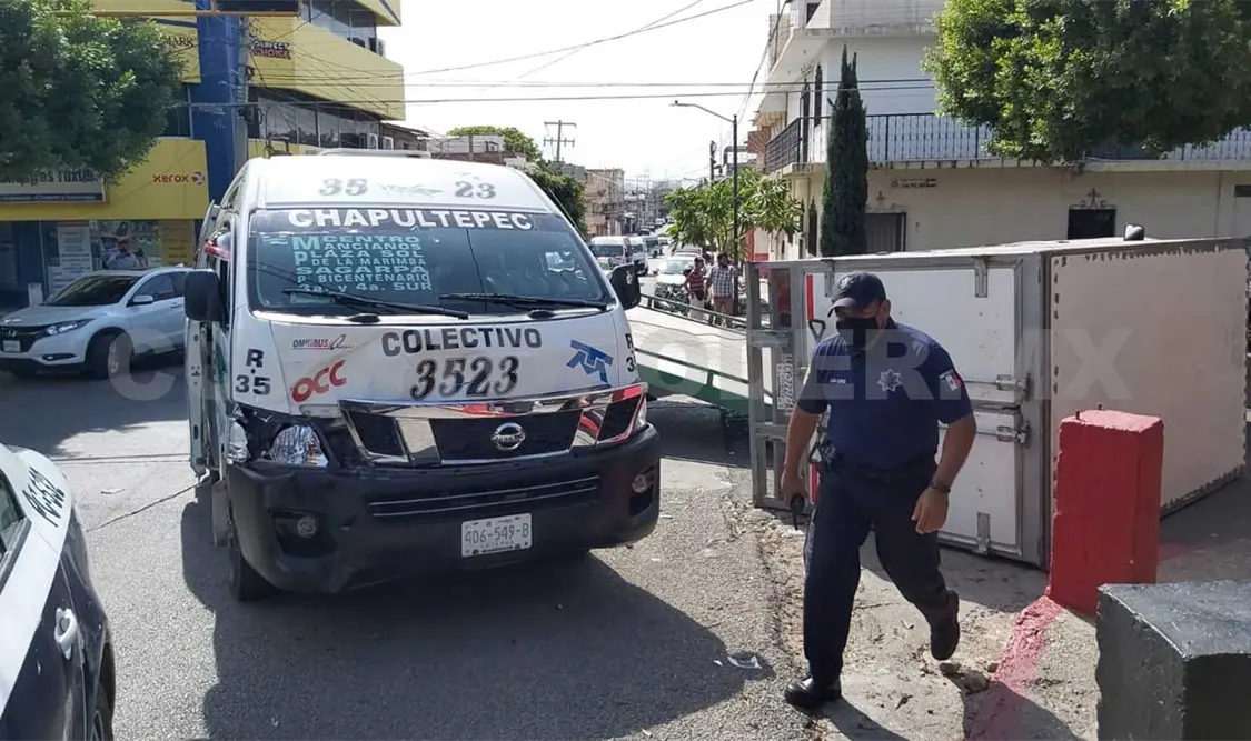 Cinco pasajeros lesionados al registrarse una volcadura