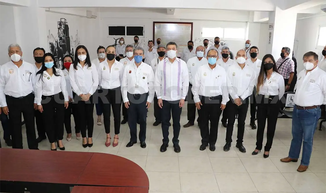 El Ejecutivo estatal exhortó a los servidores públicos a representar con orgullo a esta dependencia estatal que ahora cuenta con áreas funcionales. CP