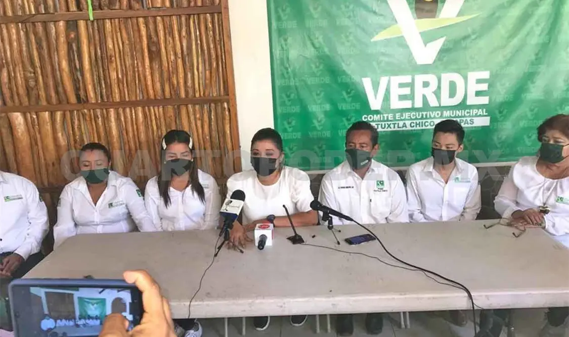 Balean camioneta de candidata del PVEM