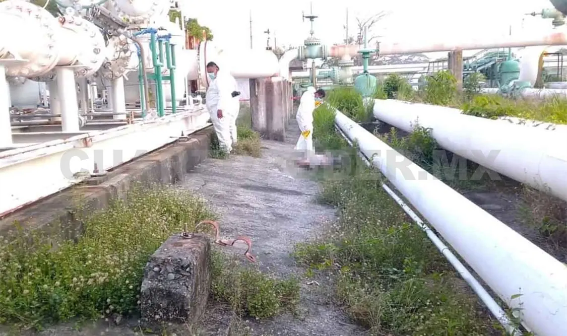 Hallan muerto a un empleado de Pemex