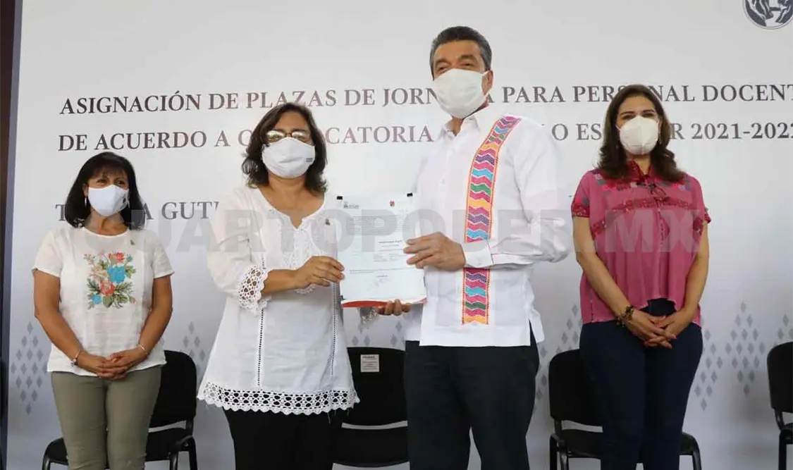Asignan plazas vacantes a docentes del Cobach