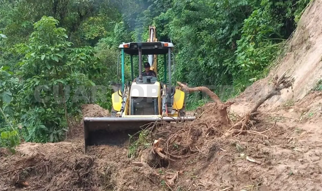 Personal de Protección Civil acudió a atender las emergencias suscitadas por estos fenómenos naturales. CP