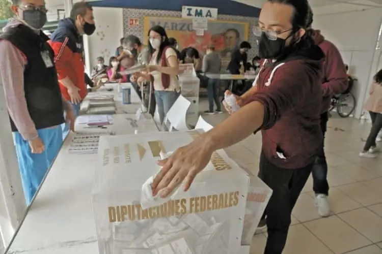 Morena, de los 300 distritos del país, gana 121. Cortesía