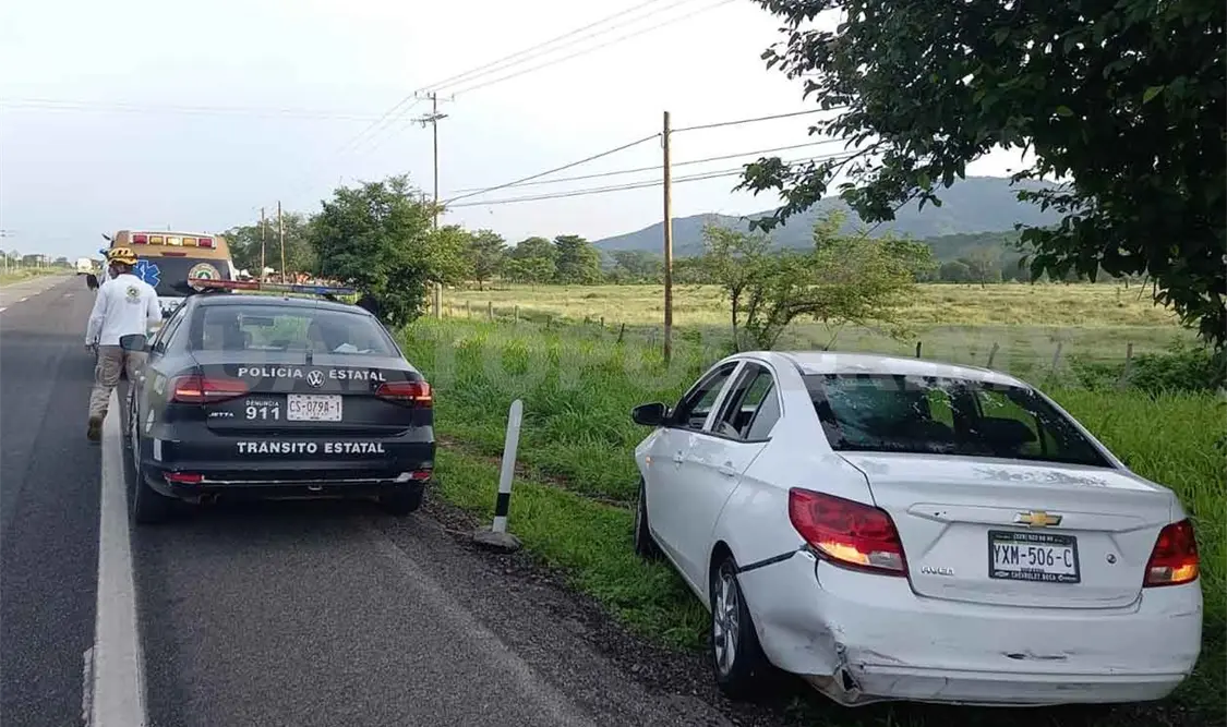 Veloz conductor sufre accidente en la Costera