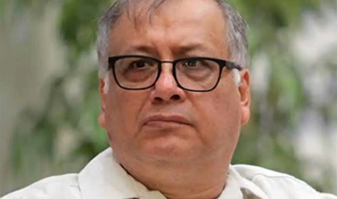 El escritor y poeta Ernesto Lumbreras. Cortesía