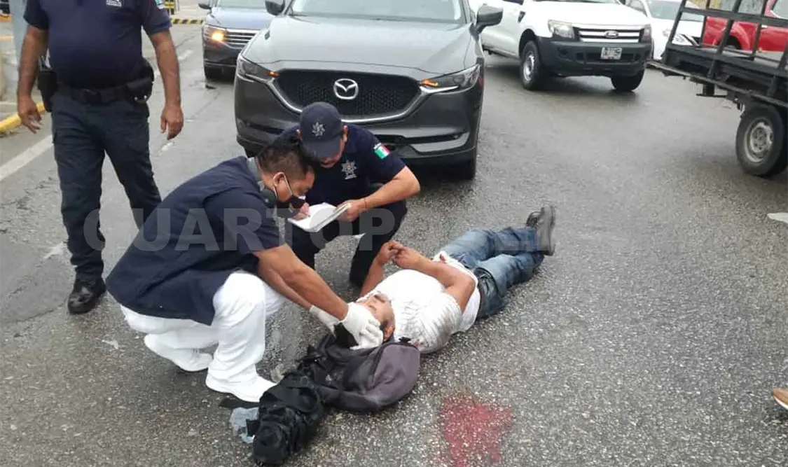 Motociclista es arrollado por Jetta; fue hospitalizado