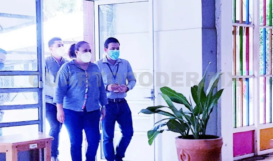 La presidenta honoraria del SMDIF, Liliana Mayela Trejo Rubiera, realizó un recorrido por las instalaciones. CP