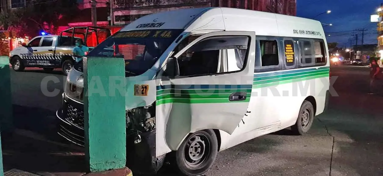 Fuerte accidente salda con 12 lesionados