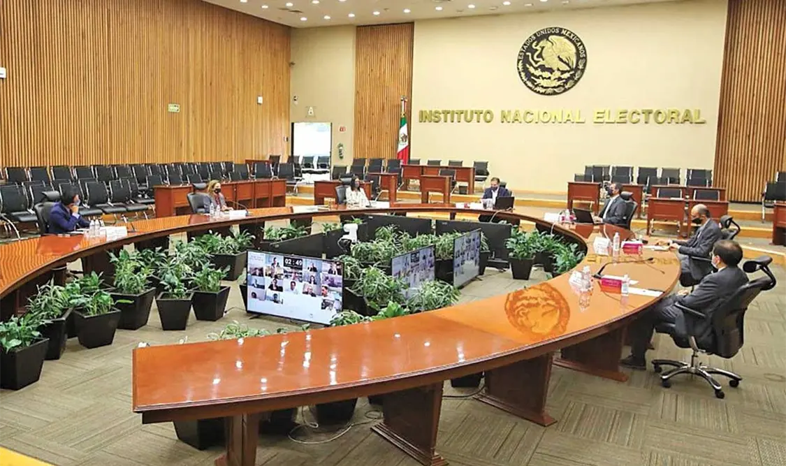 Avalan campaña para consulta sobre expresidentes
