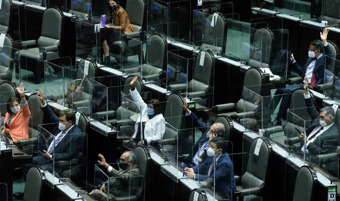 El único grupo que respaldó el planteamiento del Ejecutivo Federal fue Morena. Cortesía