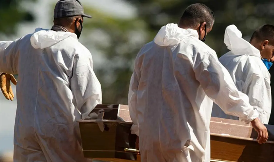 Los datos confirman a Brasil como el segundo país con más muertes. Cortesía