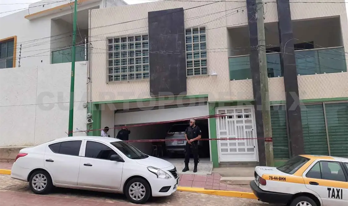 Muere mientras nadaba en su alberca