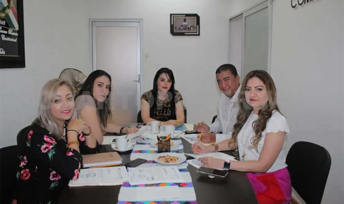 Convoca a ocupar vacantes en SA