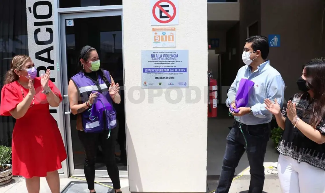 Develan placa de “Espacio seguro para las mujeres”