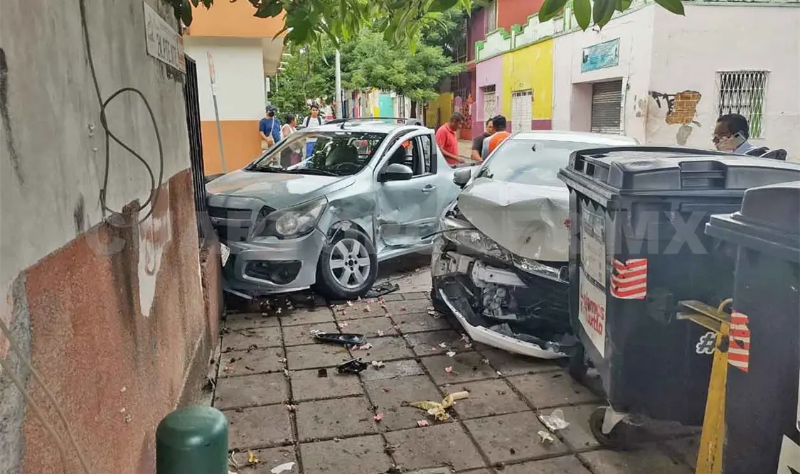 Aparatoso choque en cruce “Uno X Uno”