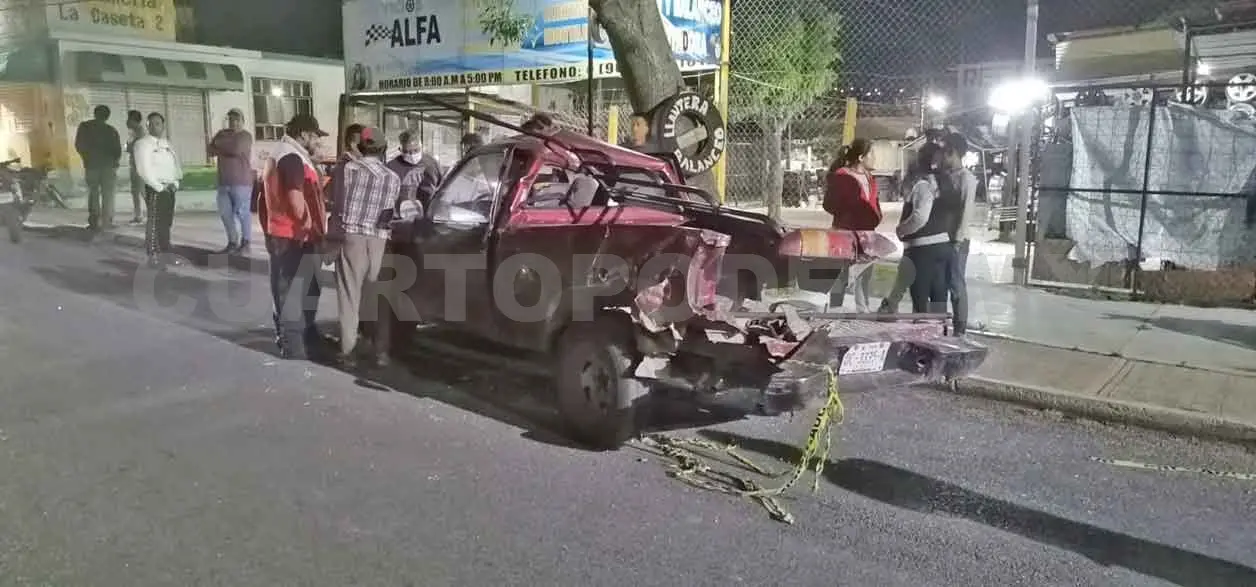 Ebrio conductor impacta a Toyota