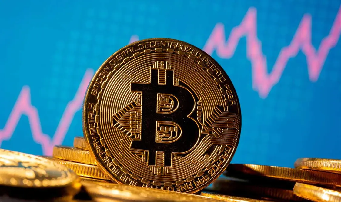 Banco Azteca abre la puerta a las criptomonedas