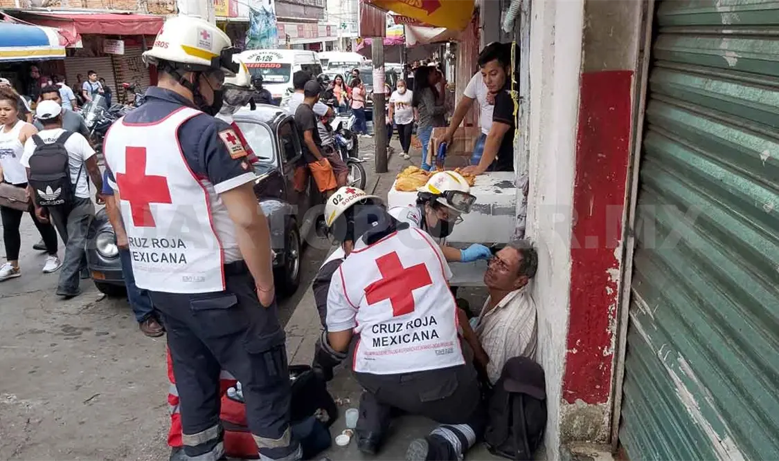 Golpean a hombre en pelea callejera