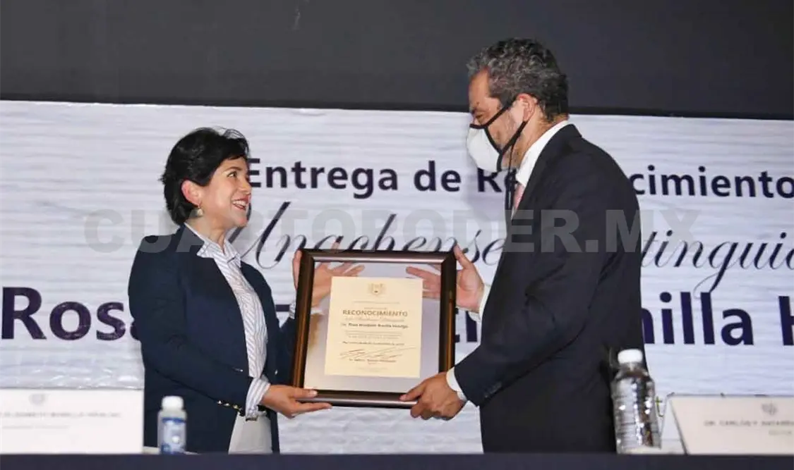 Entregan reconocimiento a Rosa Elizabeth Bonilla
