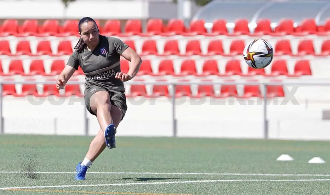 Charlyn Corral, nueva futbolista del Pachuca Femenil