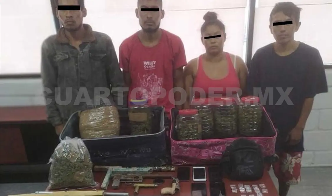 Aseguran a cuatro con armas y droga en Tuxtla