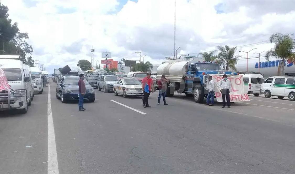 Se manifiesta Amotac contra pirataje en SCLC