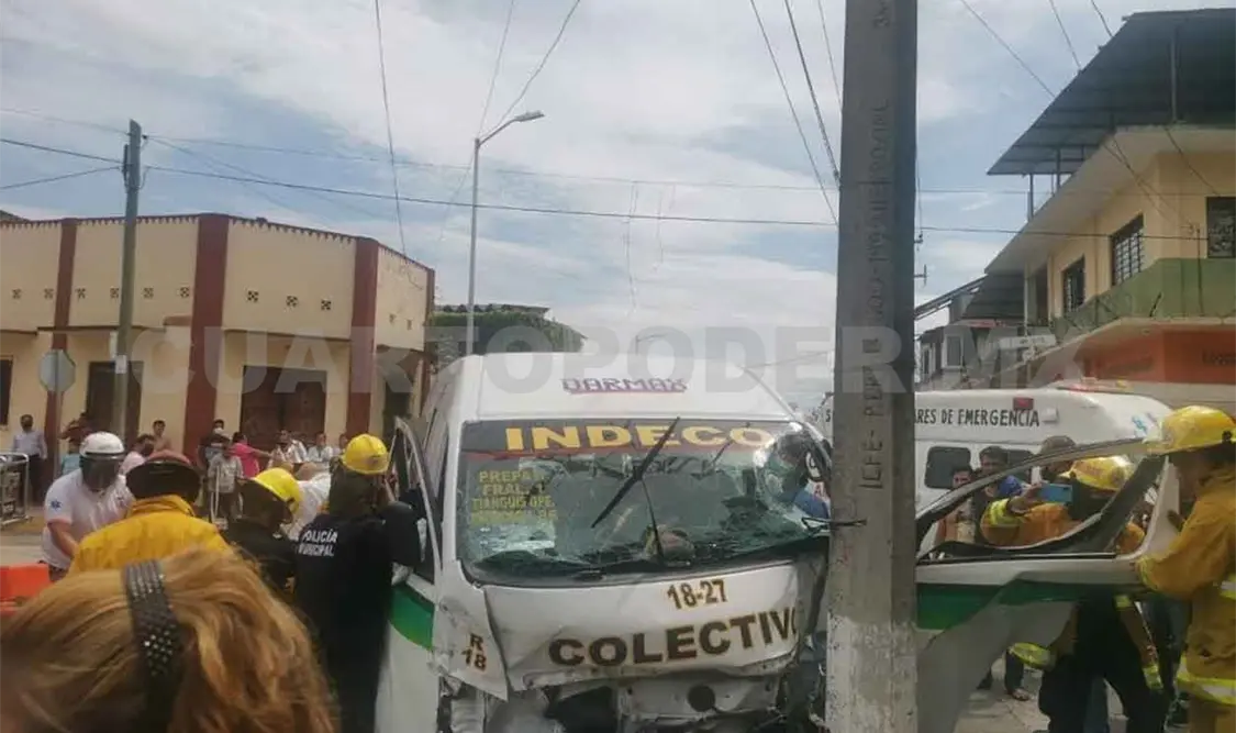 Tres heridos en aparatoso accidente automovilístico