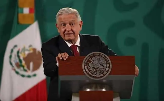 López Obrador dijo que el pueblo de Michoacán es trabajador, por lo que confió en que no se dejará enganchar por el crimen organizado. Presidencia