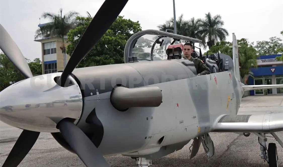 Fuerza Aérea, ejemplo de lealtad en mujeres y hombres