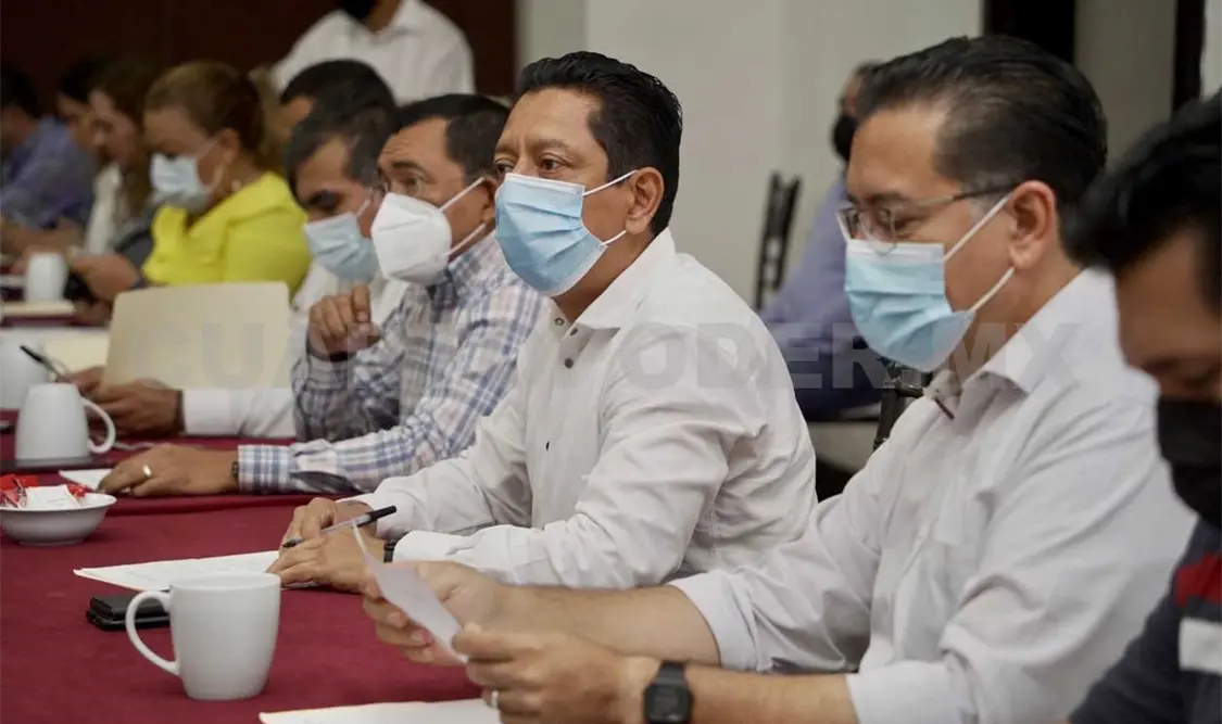 Llaven Abarca mencionó que la convicción es construir un mejor Chiapas con progreso y desarrollo. CP