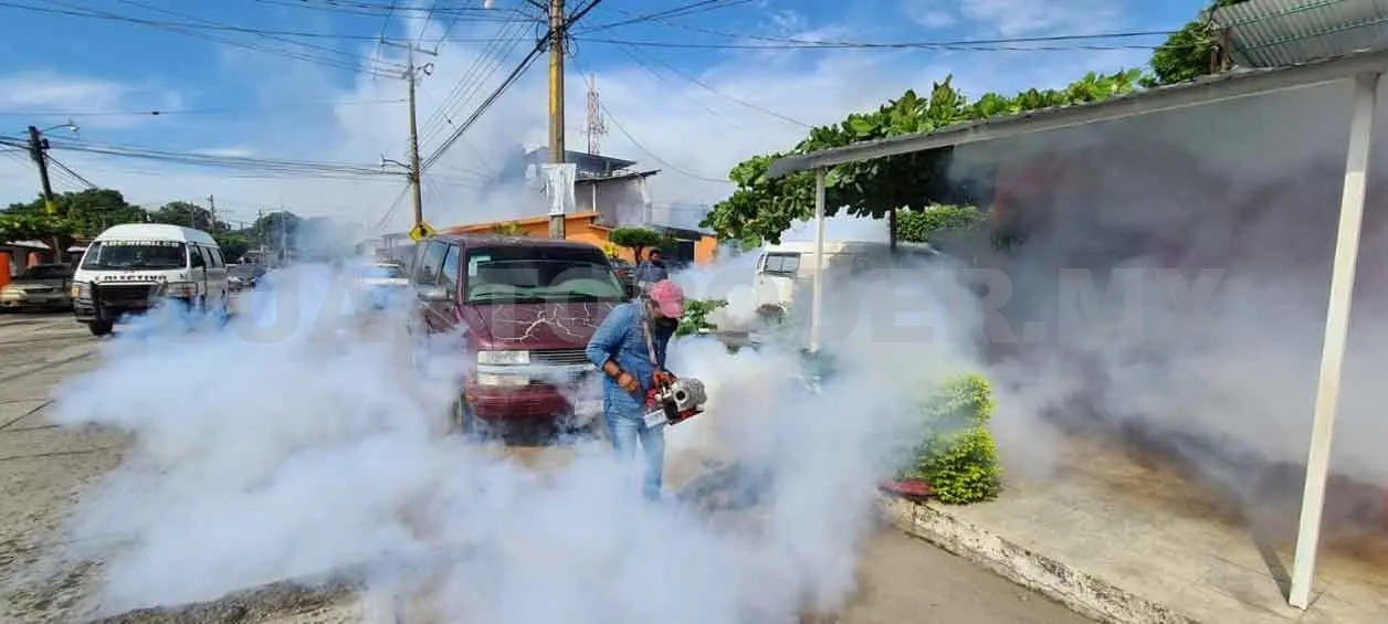 Se mantienen operativos contra dengue en colonias