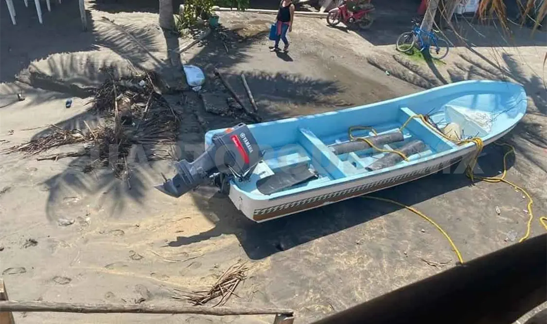 Muere pescador tras volcar su embarcación