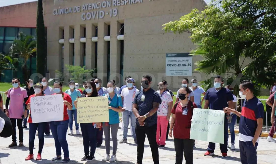 Clínica covid está llena; médicos piden insumos