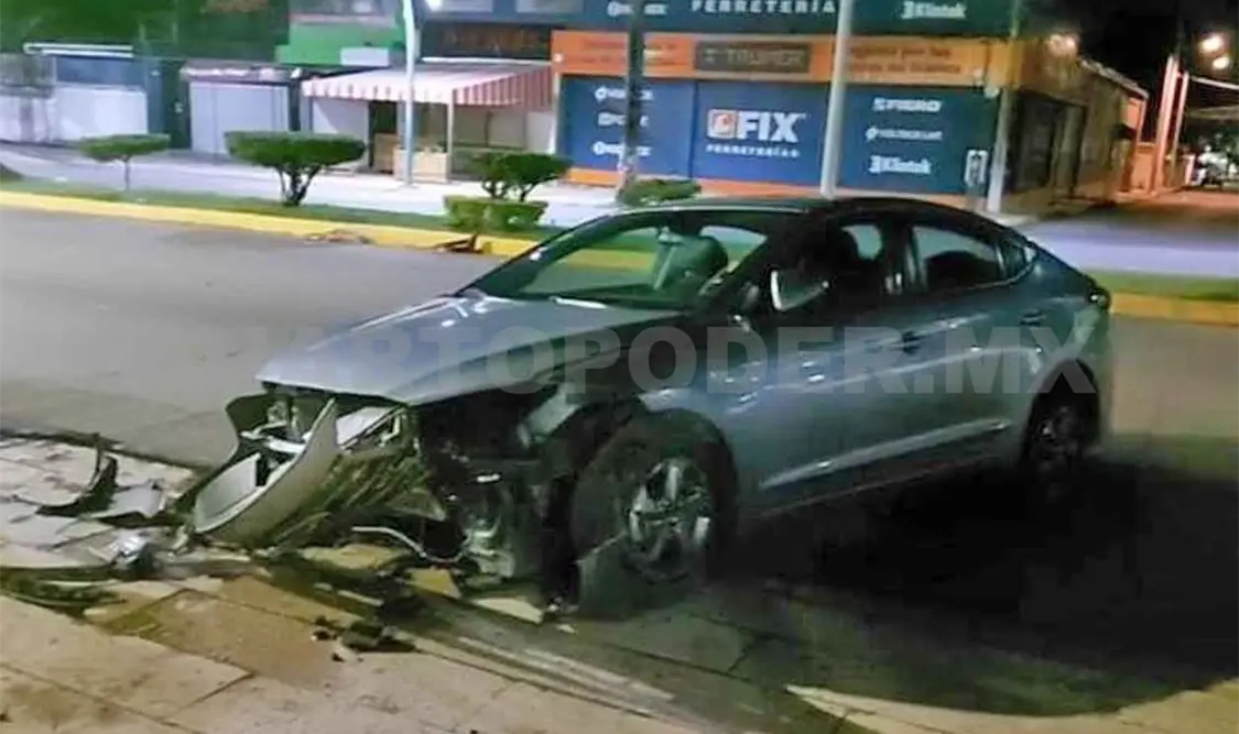 Haitiano choca auto prestado