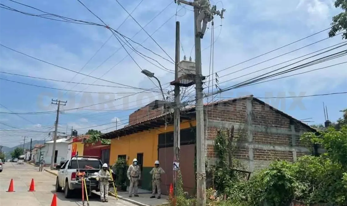 Habitantes estuvieron casi 17 horas sin luz