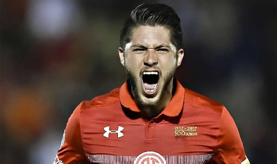 El talentoso delantero, que tuvo un breve paso por el Atlético de Madrid, no pudo continuar jugando en Liga de Expansión, por causa de su padecimiento. Agencias