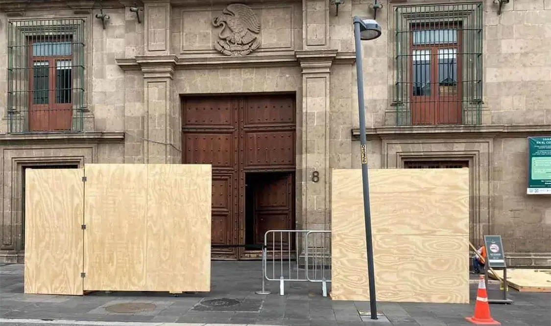 En este acceso, es por donde ingresan la mayoría de los funcionarios del gabinete federal. Cortesía