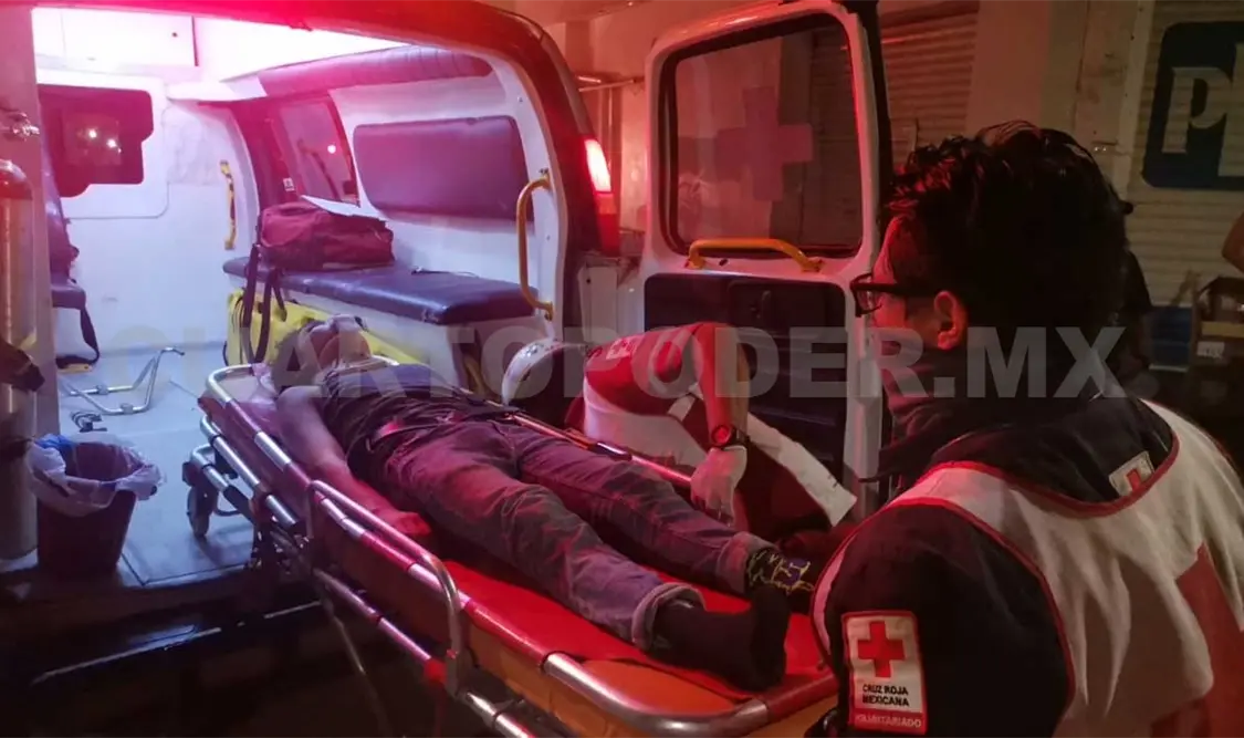 Atropellan a patinador y lo mandan al hospital
