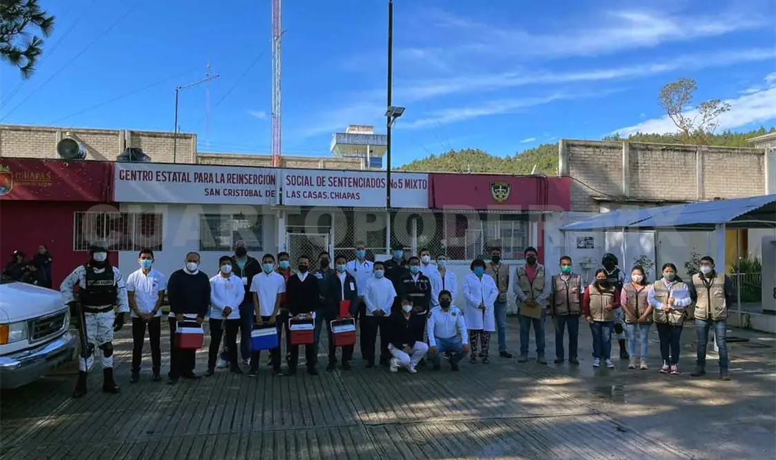 Aplicarán segunda dosis a personas de 40 a 49 años