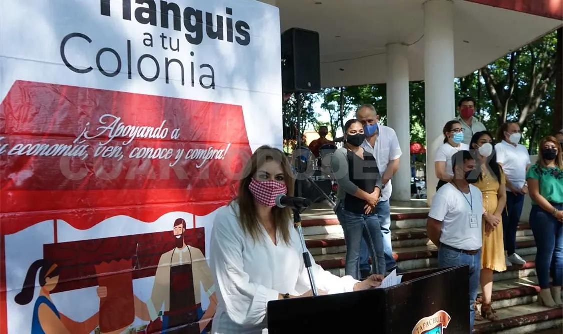 La alcaldesa Rosa Irene Urbina puso en marcha las actividades con las que convocó a promover el consumo local. CP