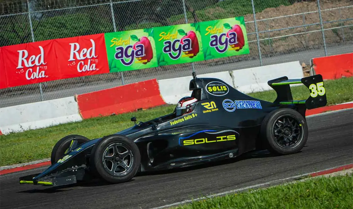 Arturo Ochoa hilvanó su tercer podio