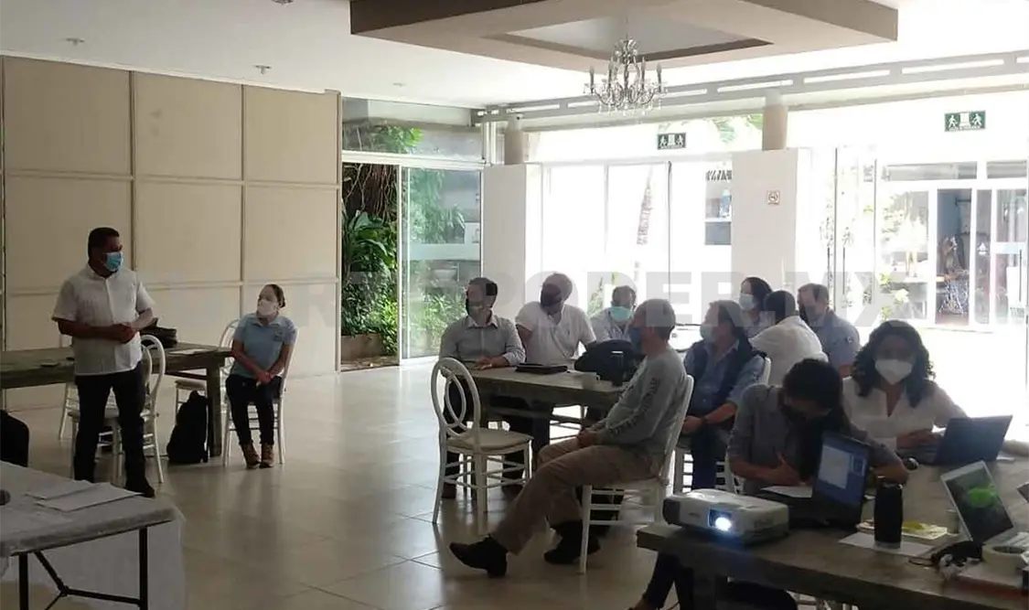 Firman convenio para beneficiar a la Sierra