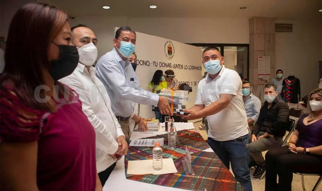 Mayor infraestructura para bibliotecas públicas: García