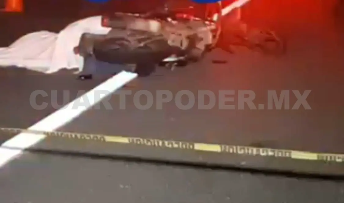 Al parecer la persona que viajaba en el “caballo de acero” perdió el control, lo que le provocó su deceso al derrapar. Cortesía