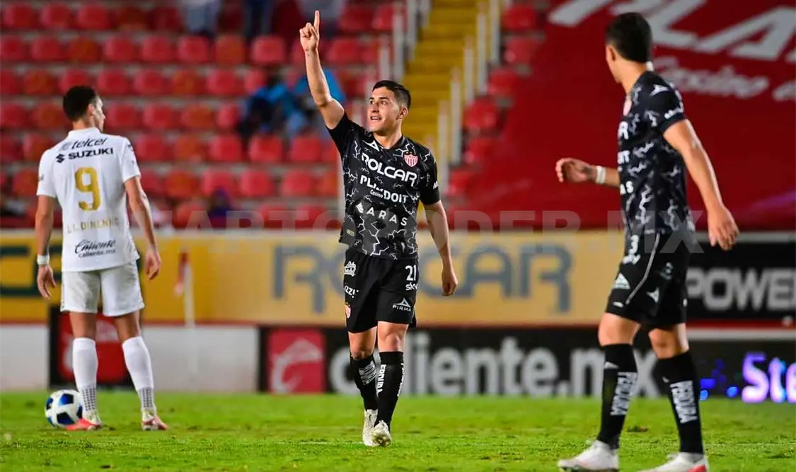 Eva Longoria festejó la goleada del Necaxa