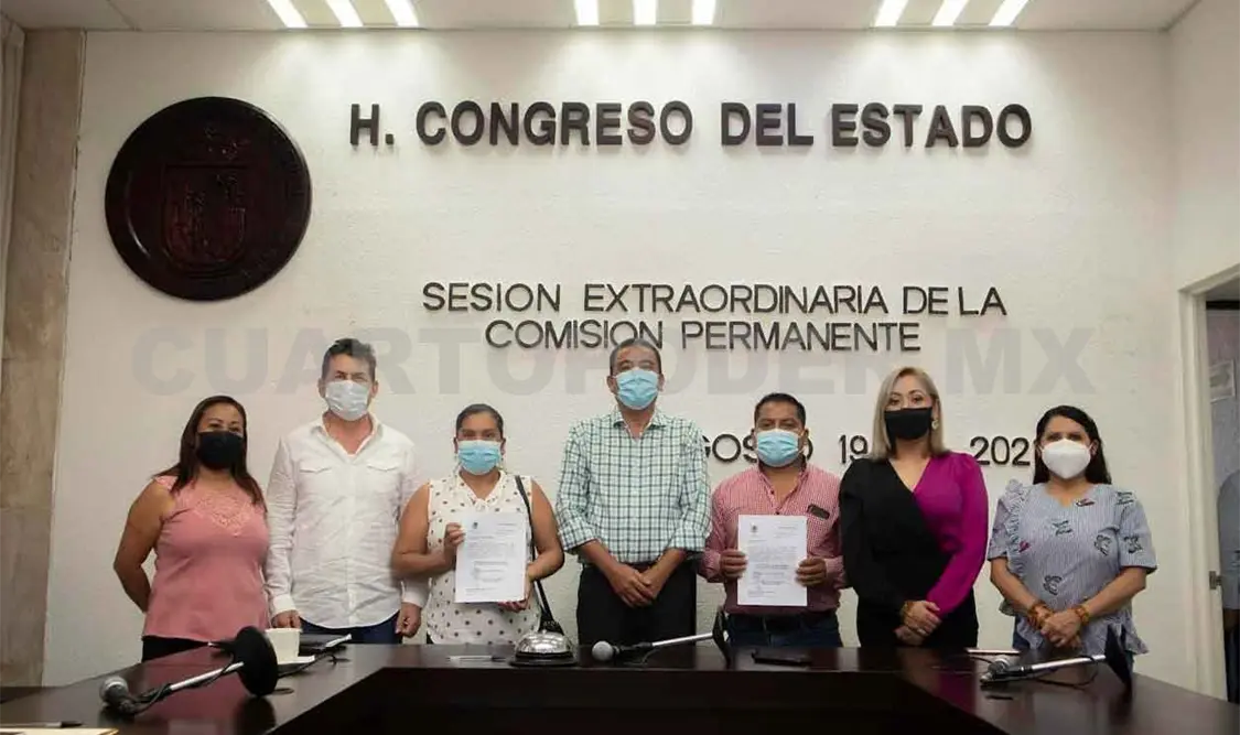 Toman protesta a nuevos alcaldes de Bochil y Simojovel