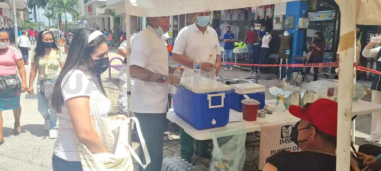IMSS dispone microcentros de inmunización anticovid