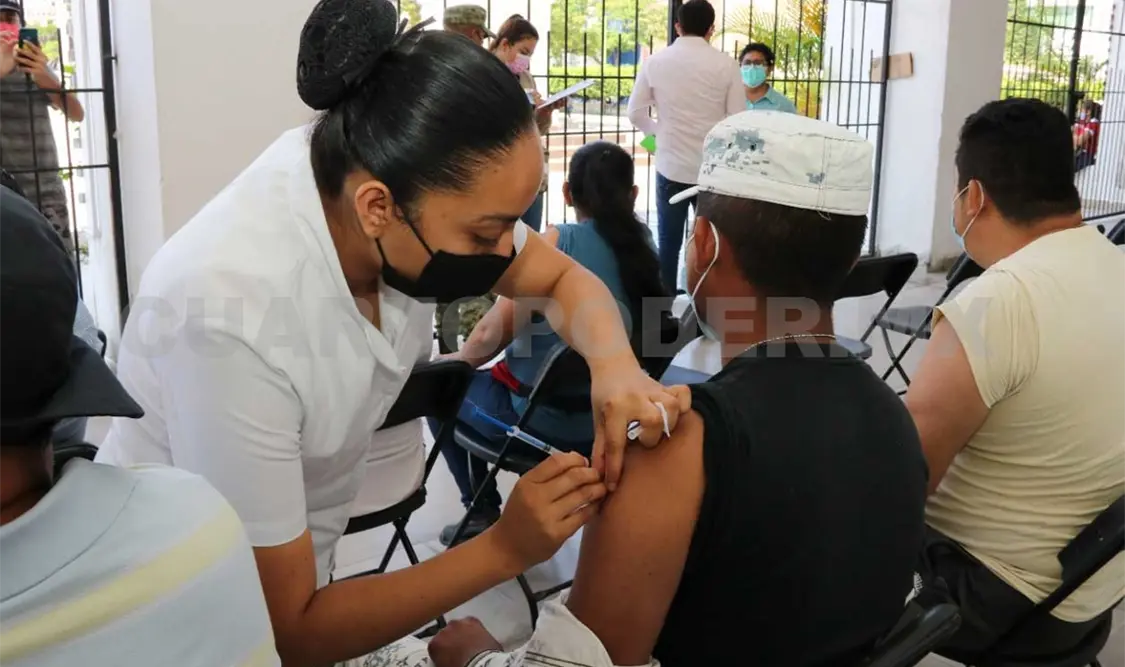 Ayuntamiento de Tuxtla exhorta a vacunarse